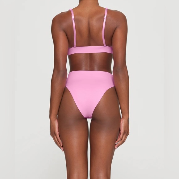 Skims Swim Plunge Bikini Top Sz M in Light Pink - Picture 4 of 6